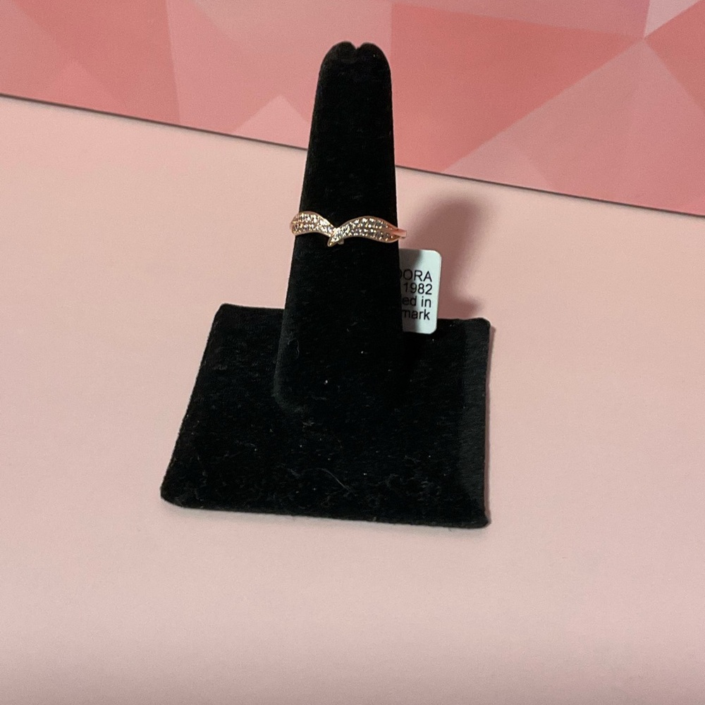Delicate Rose Gold Pavé V-Shape Ring - Women Jewelry
